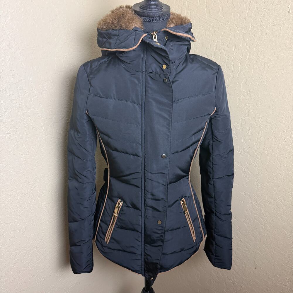 Zara Basic Women’s Black Down Puffer Jacket Hooded Faux Fur Trim Belted Size S